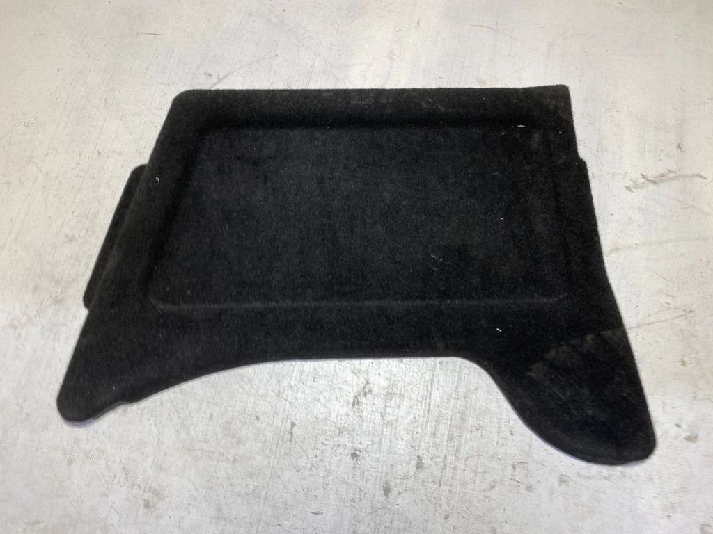 Boczny panel tapicerki bagażnika – Maserati Ghibli (2013-)