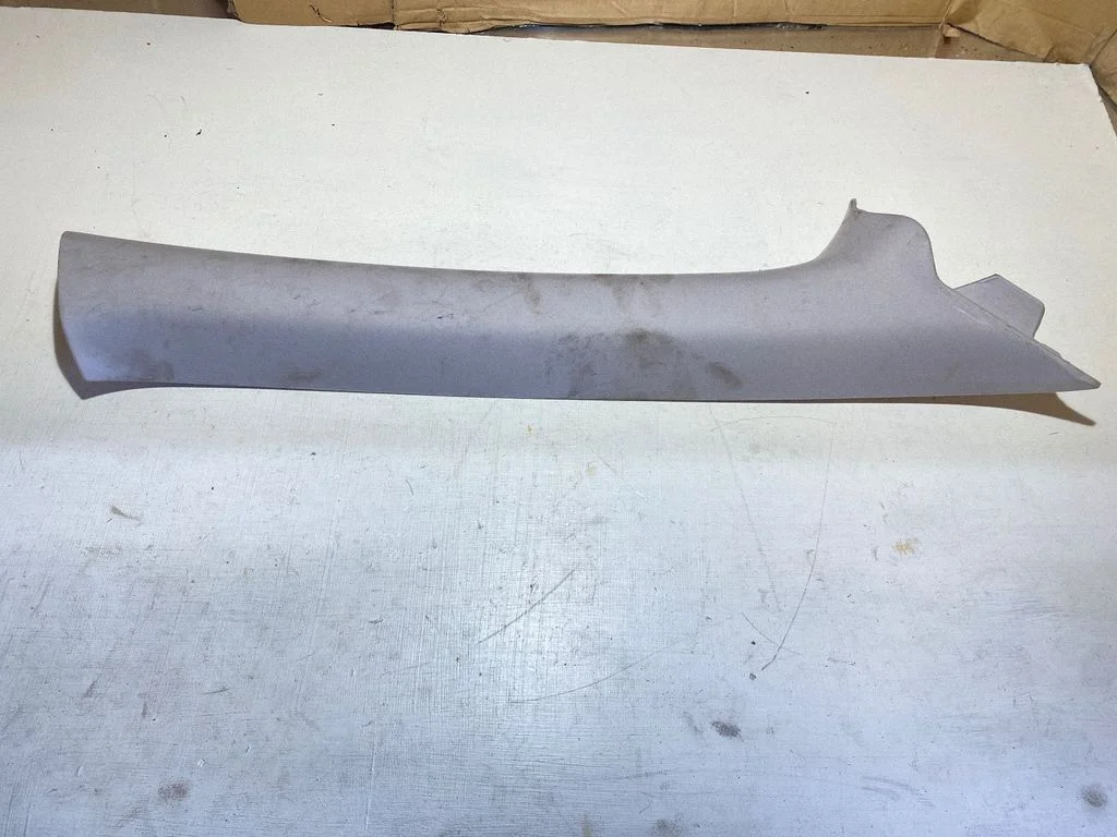 (A) pillar trim 6221048171
