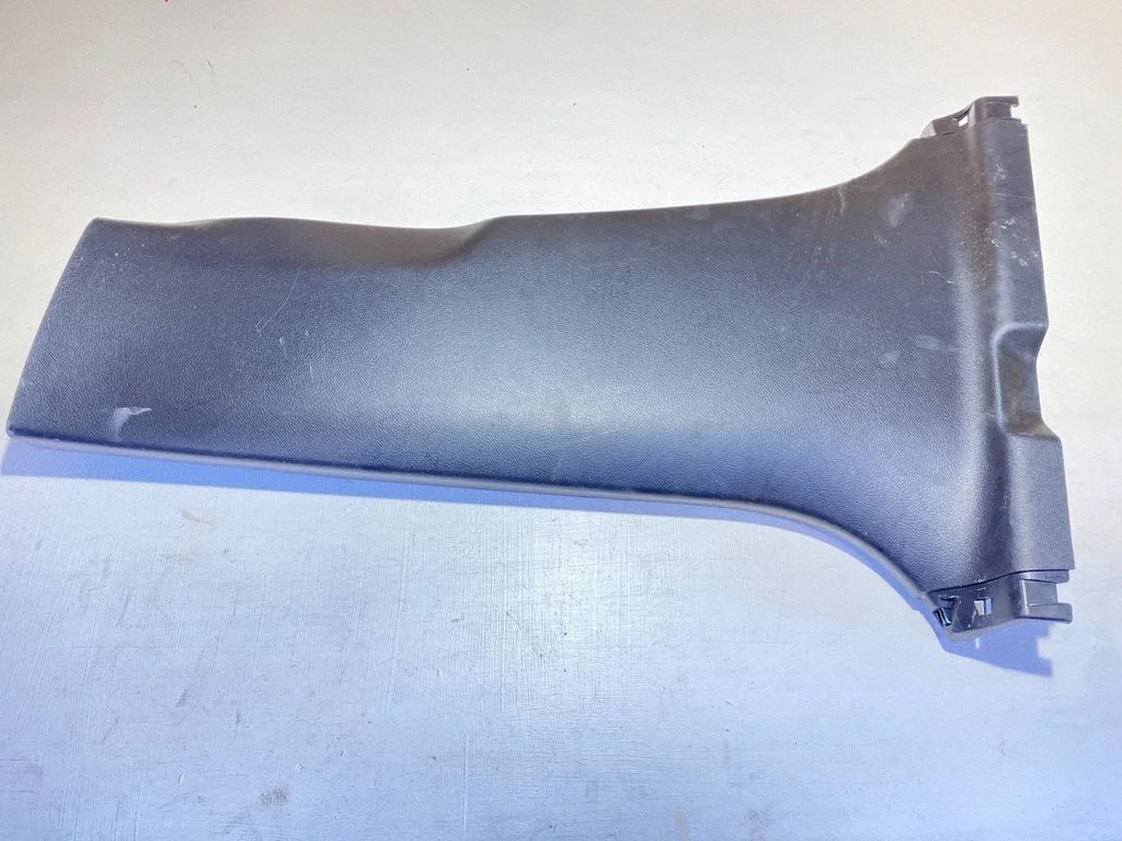 (B) pillar trim (bottom) 6241448060