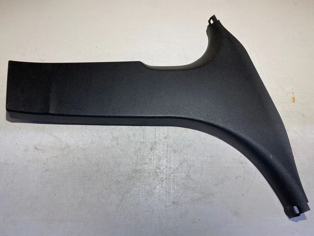 (B) pillar trim (bottom) 51437221002