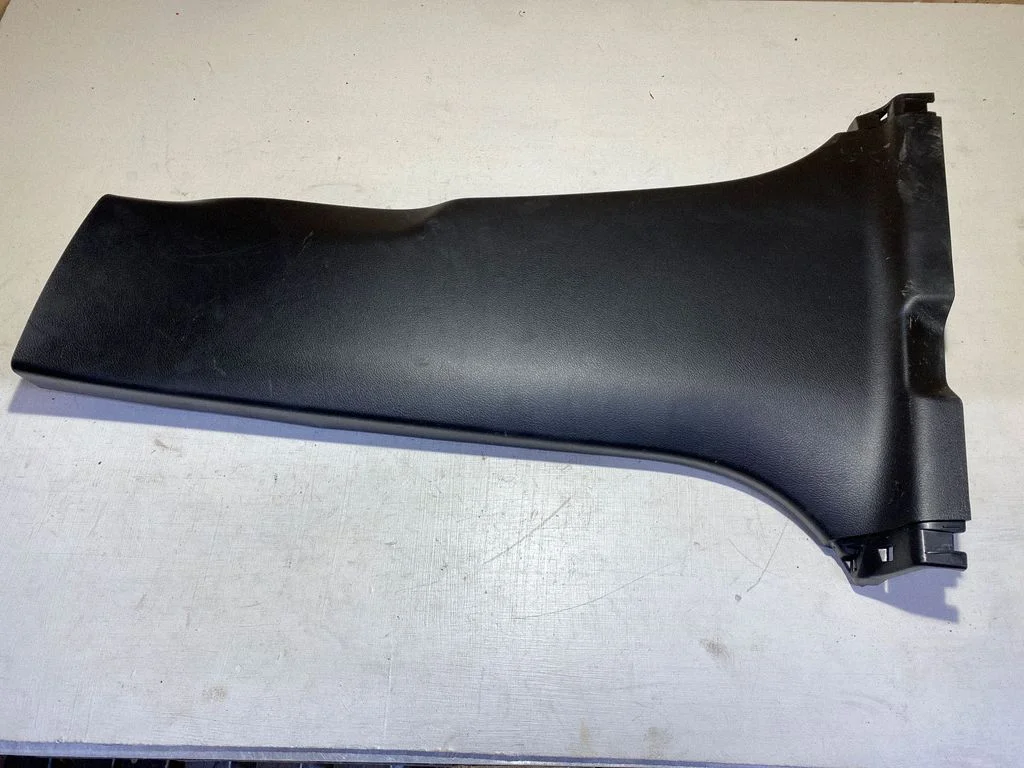 (B) pillar trim (bottom) 6241448060