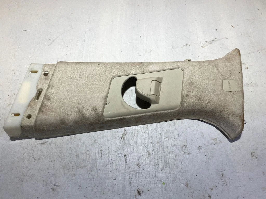 (B) pillar trim (top) CK5224397