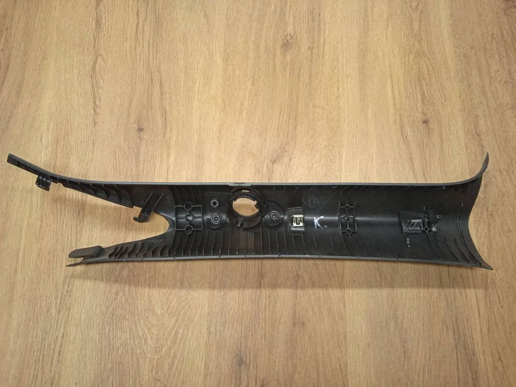 (C) pillar trim FR3B6303513