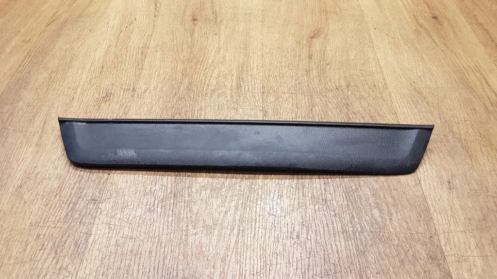 Front sill trim cover 6791148110