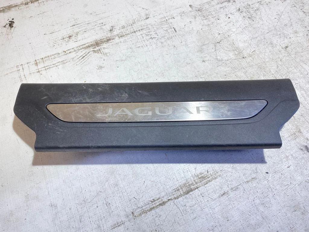 Front sill trim cover FK8313201AF