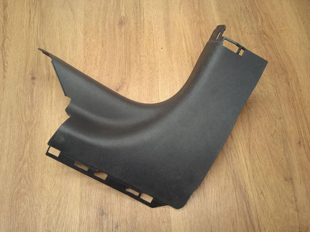 Front sill trim cover BR3B6302348