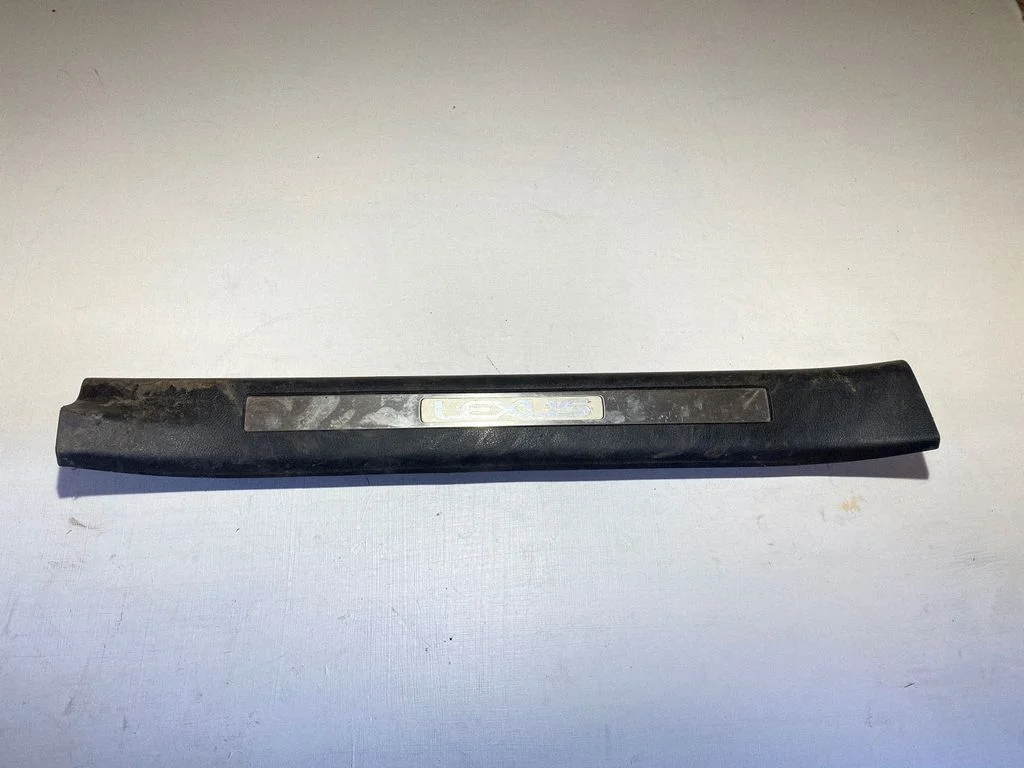 Front sill trim cover 6791048130