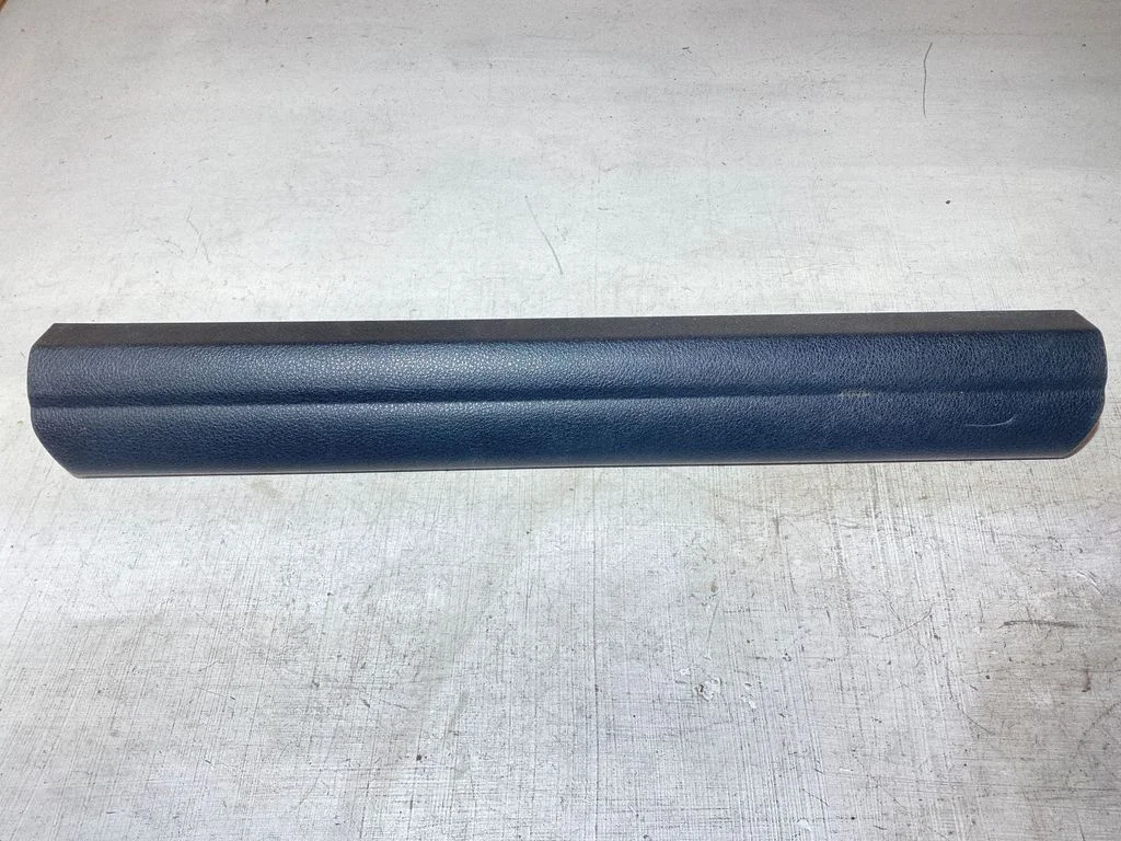 Front sill trim cover 51437352100