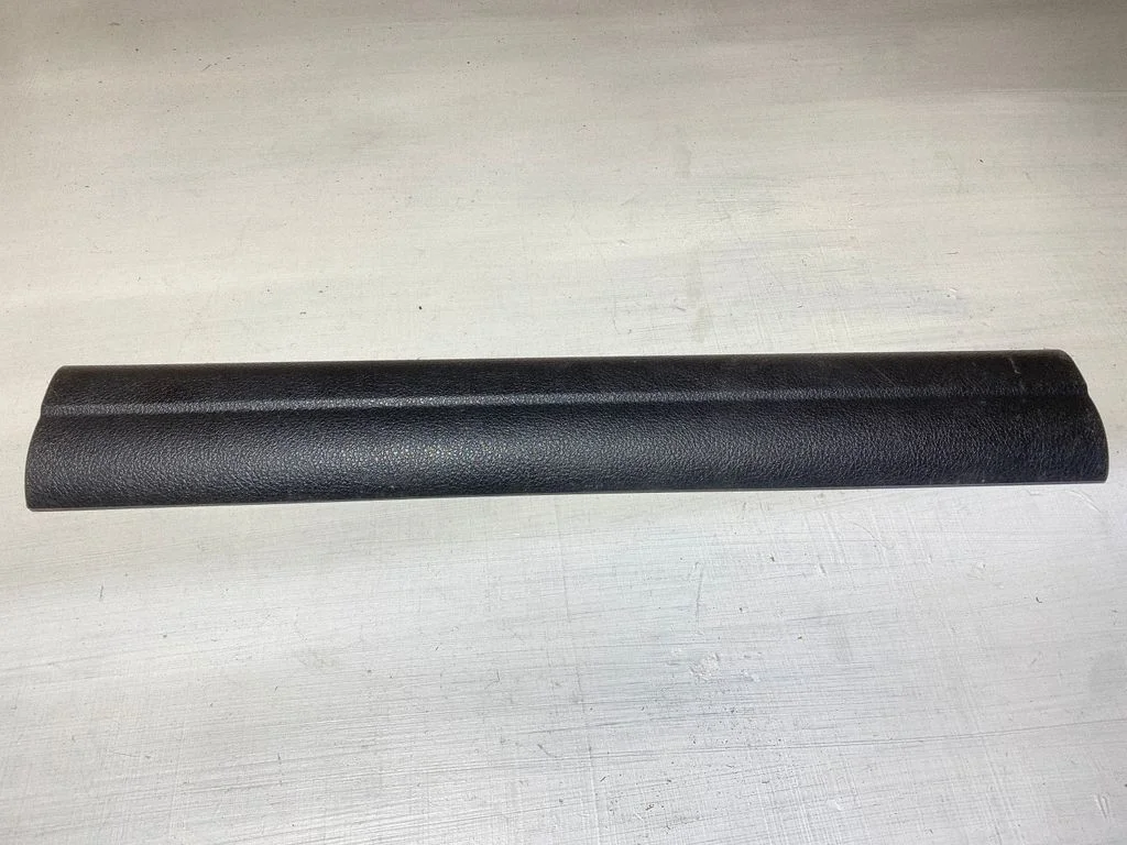 Front sill trim cover 77221915