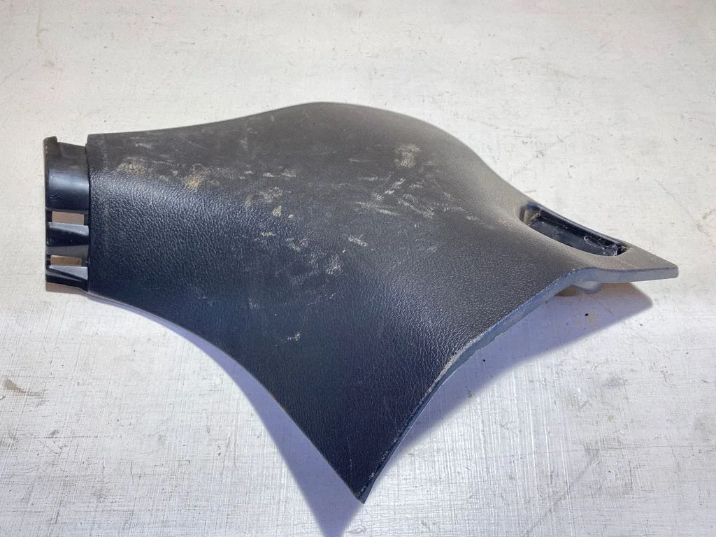 Front sill trim cover 6211148080