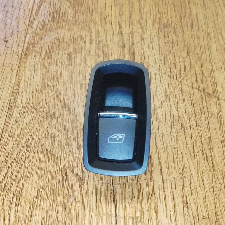 Przełącznik szyb elektrycznych 7PP959855G