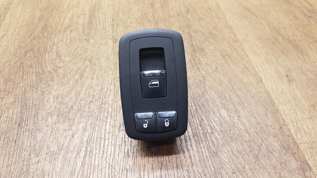 Elektriaknate lüliti – Maserati Ghibli (2013-)