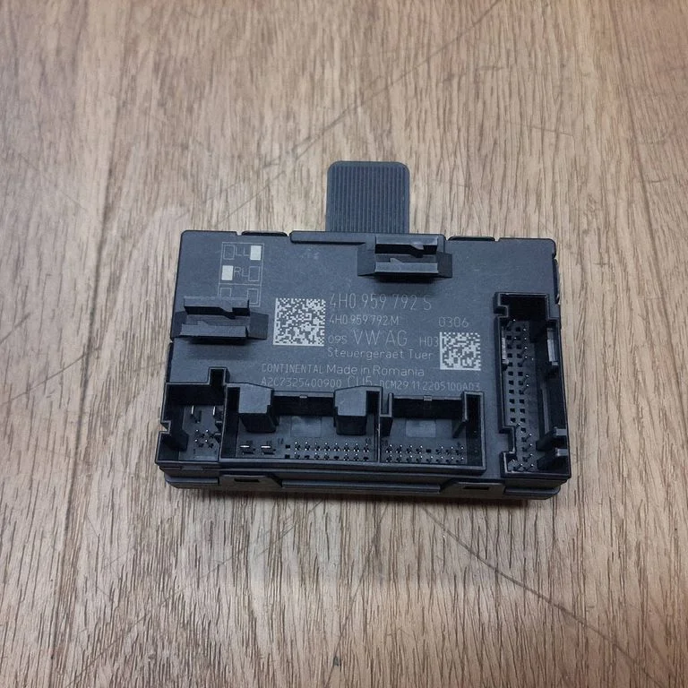 Durų elektronikos valdymo blokas