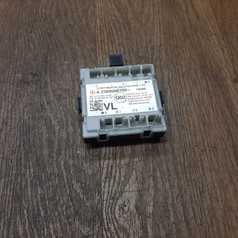 Durų elektronikos valdymo blokas