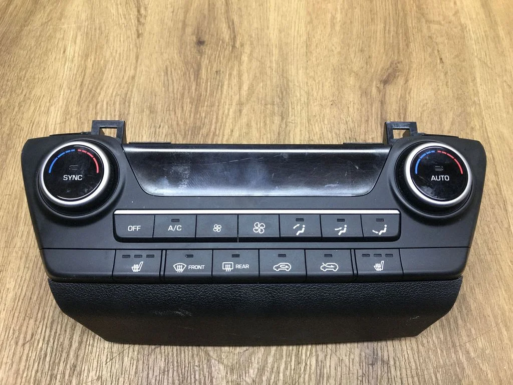 Climate control unit 97250D7000