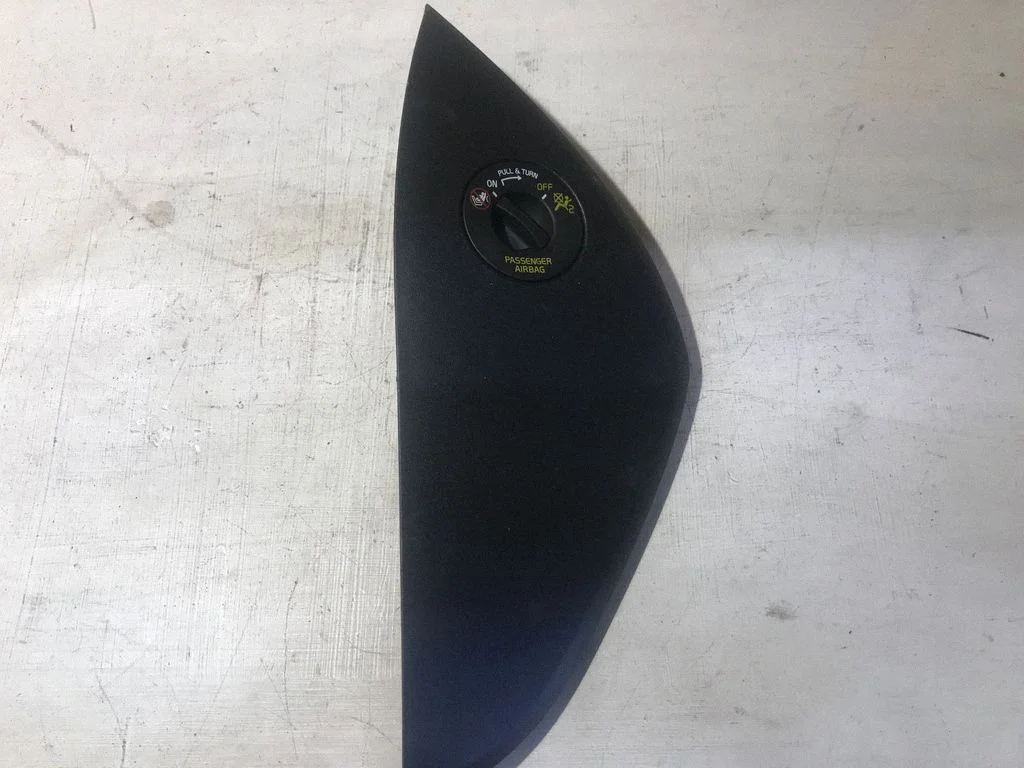 Fuse box cover 31363987