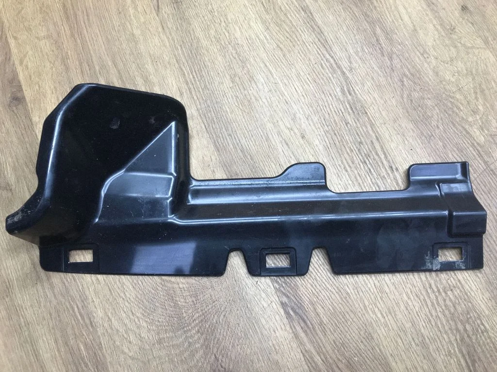 Cita salona detaļa FK72046B00
