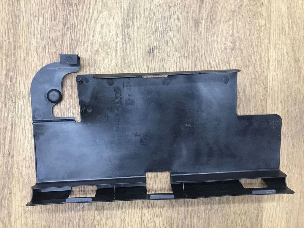 Cita salona detaļa 8K0915429G