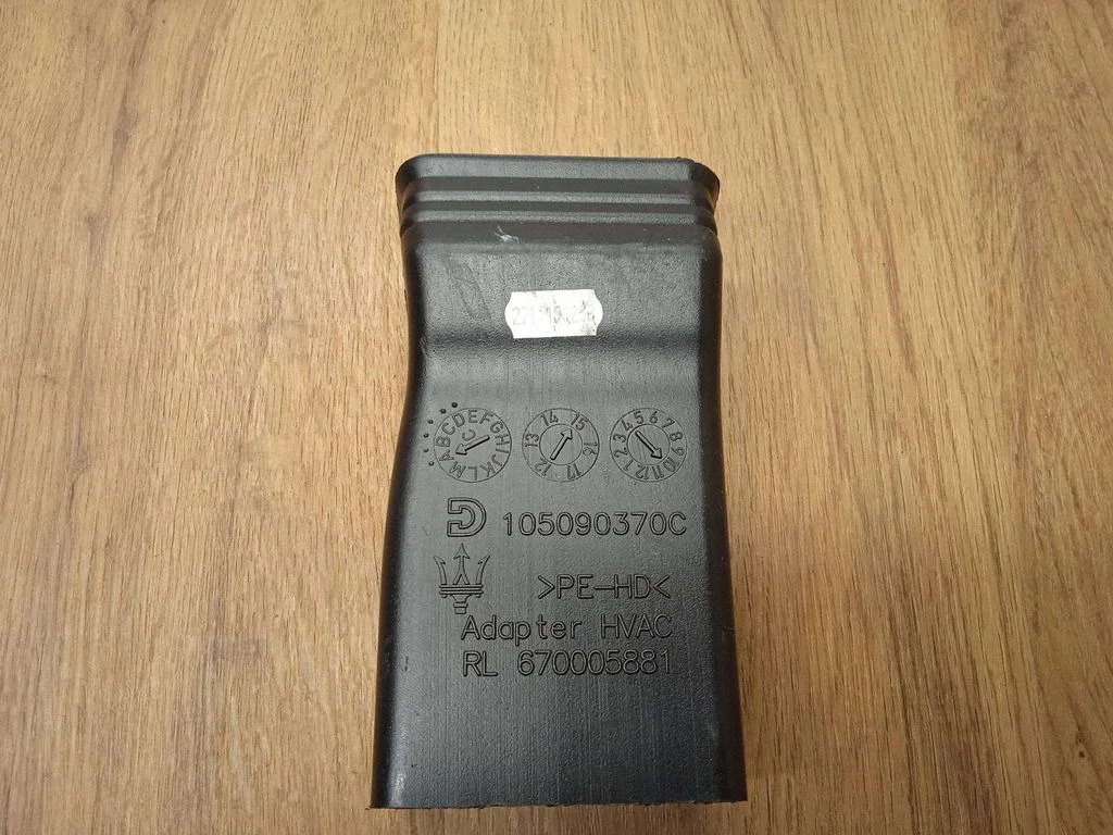 Cita salona detaļa 105090370C