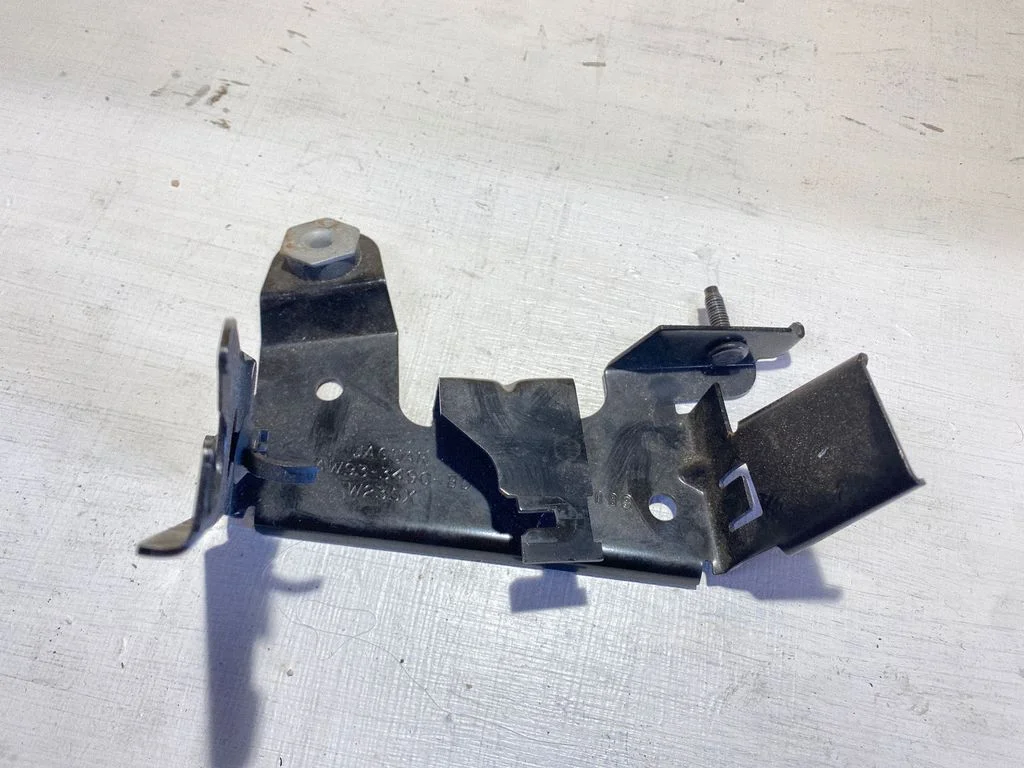 Cita salona detaļa AW933490BD