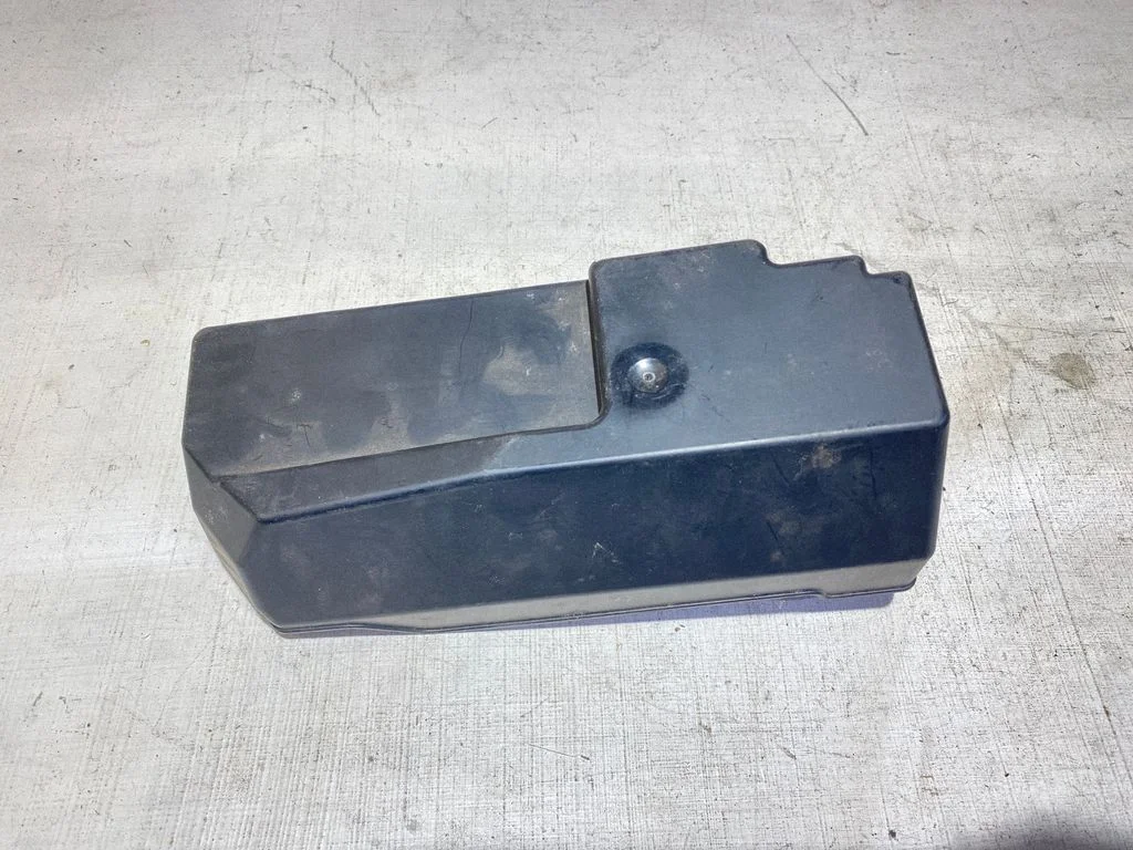 Other engine bay part 12528617076