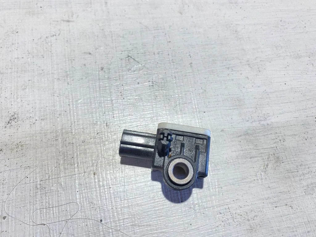 Drošības spilvenu trieciena sensors – Jaguar XJ X351 (2009-2019)