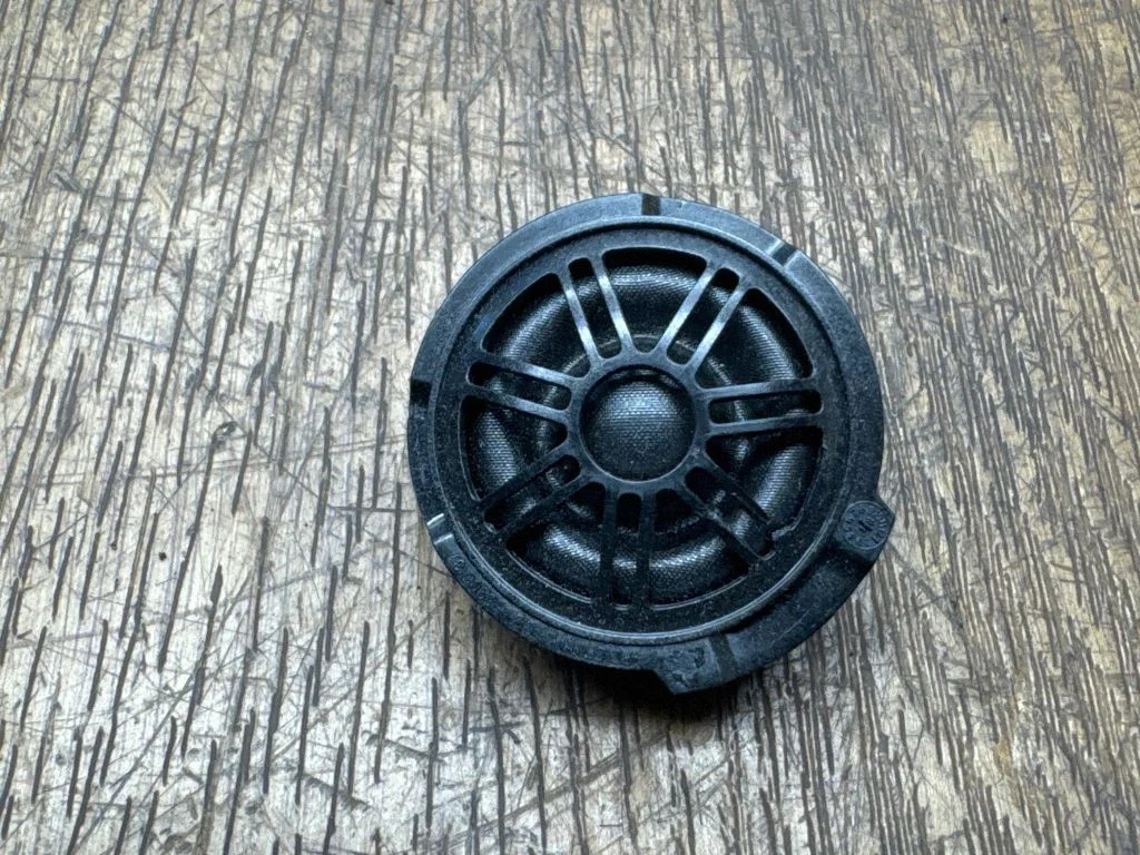 Front door high frequency speaker 80A035397