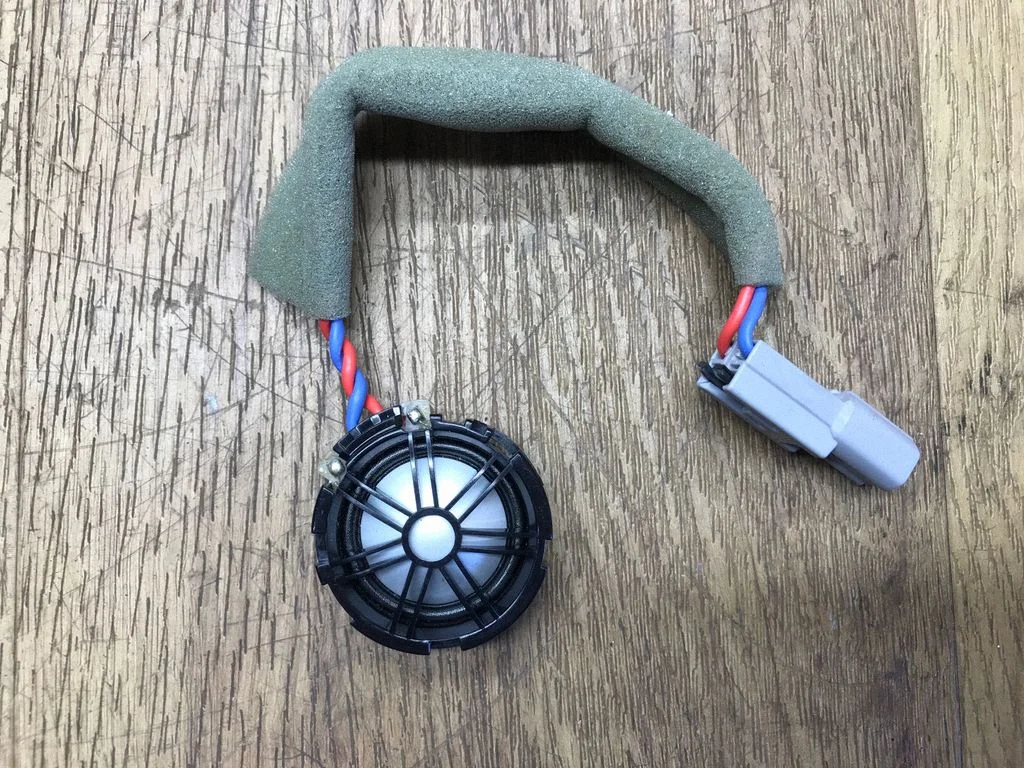 Front door high frequency speaker BJ3218808AC