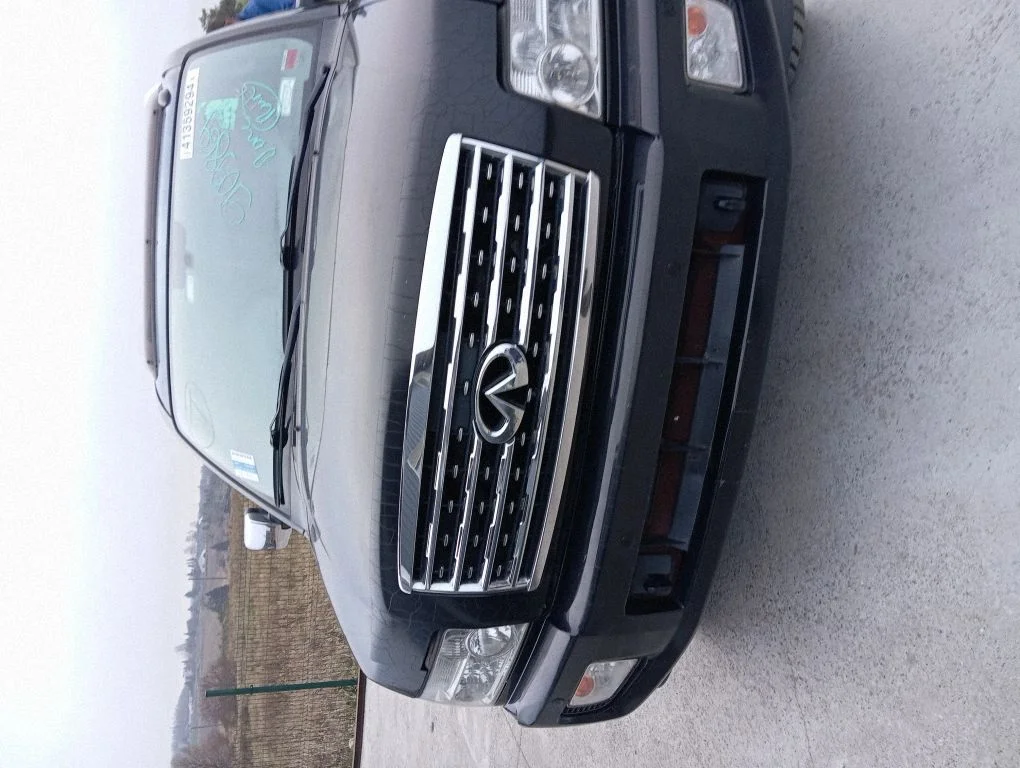 Infiniti QX56