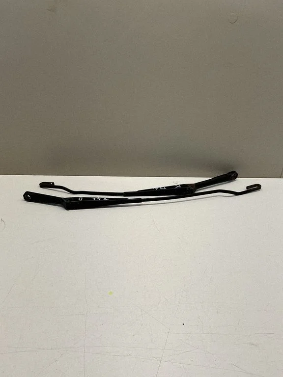 Front wiper blade arm 701955410A