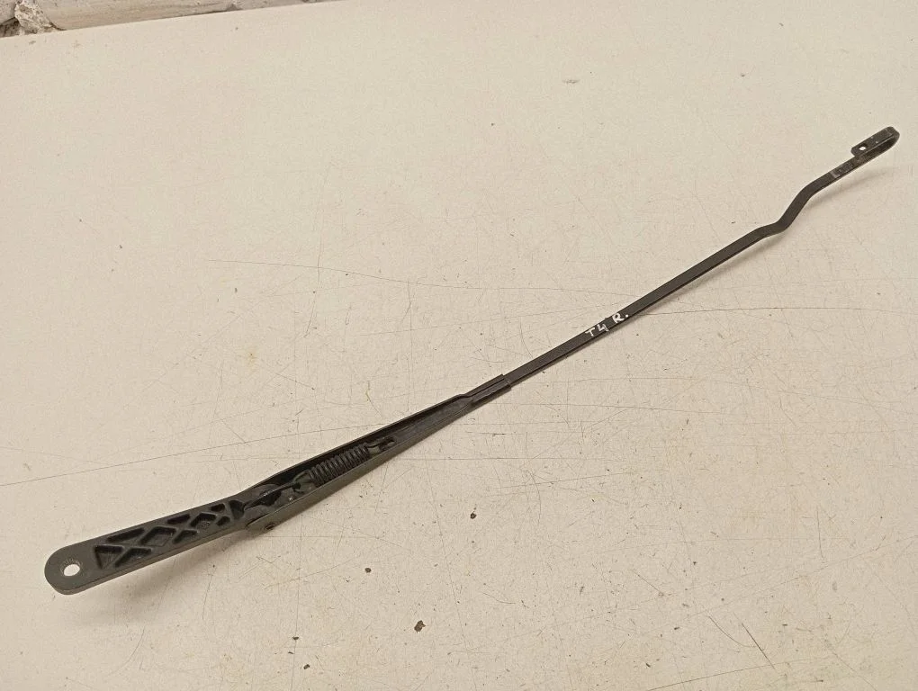 Front wiper blade arm 701955410A