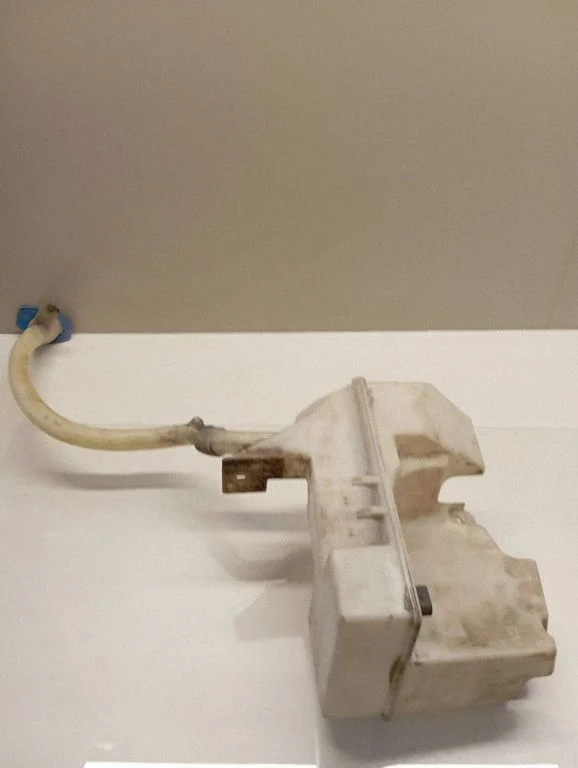 Windshield washer fluid reservoir/tank 7H0955453