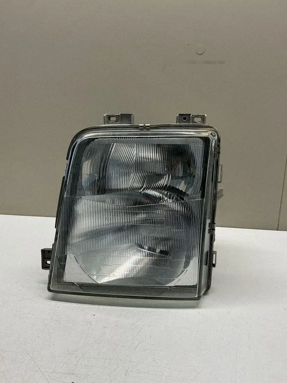 Headlight/headlamp – Volkswagen Jetta III (1992-1999)
