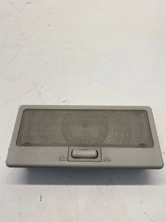 Front seat light 2357947111