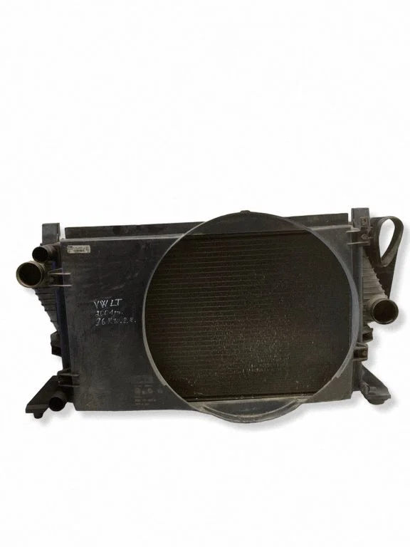 Coolant radiator RM1182