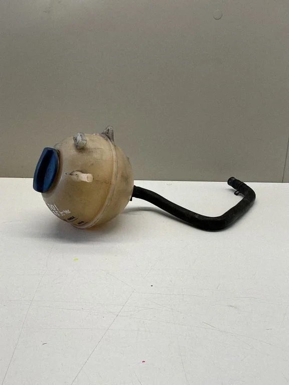 Coolant expansion tank/reservoir 701121407C