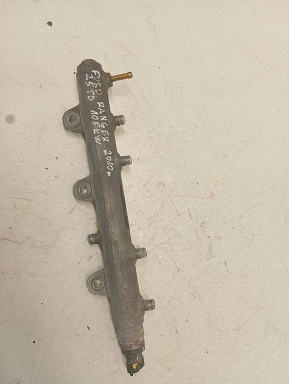 Fuel main line pipe 1077800261