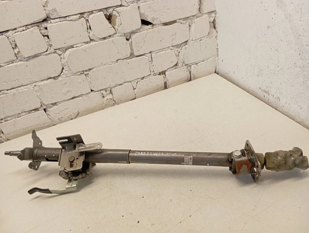 Steering wheel axle UJ0732100B