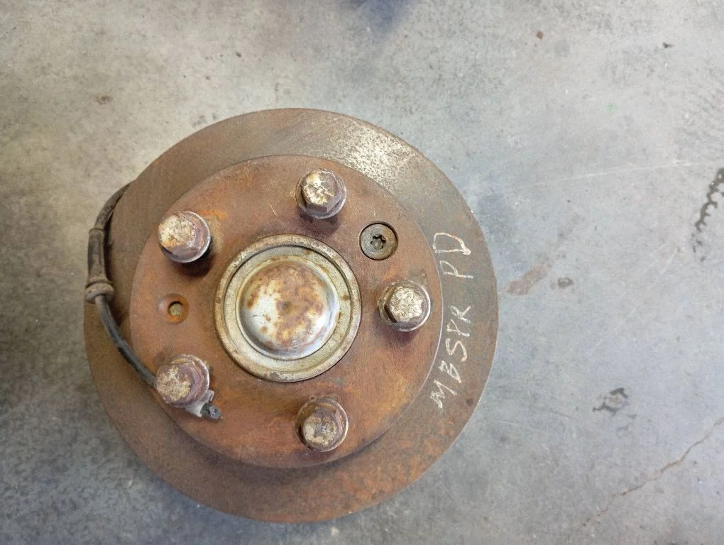 Front wheel hub spindle knuckle 9013320202