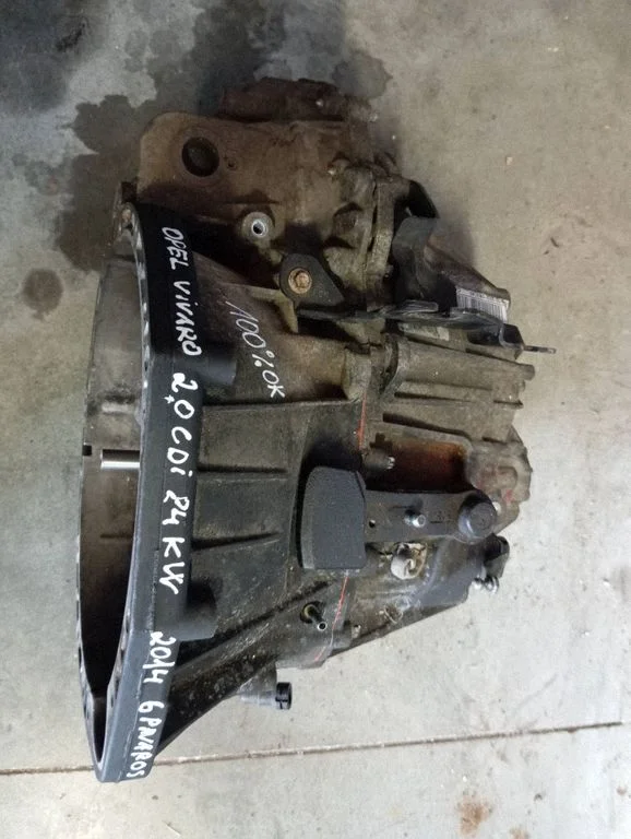 Mechaninė 6 pavarų dėžė