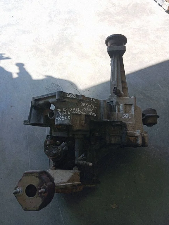Manual 5 speed gearbox