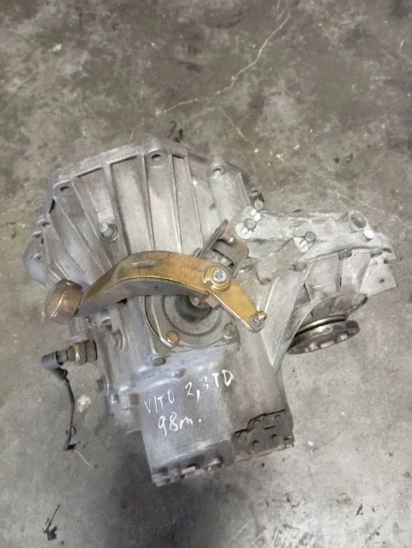 Manualna skrzynia biegów 5-biegowa A6382600000