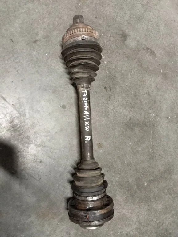 Front driveshaft 7D0498103