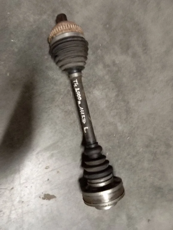 Front driveshaft 7D0498103