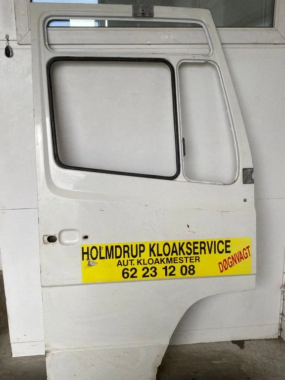 Priekinės durys