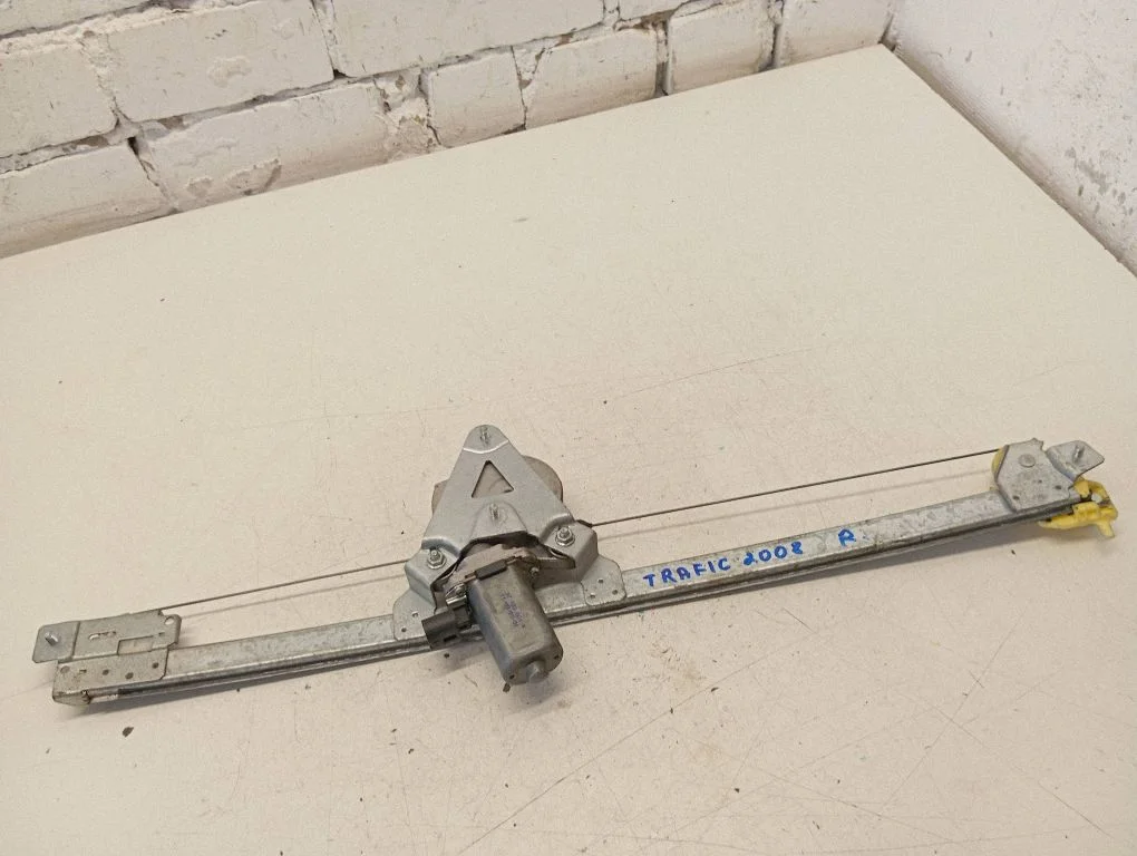 Priekinio el. lango pakėlimo mechanizmo komplektas