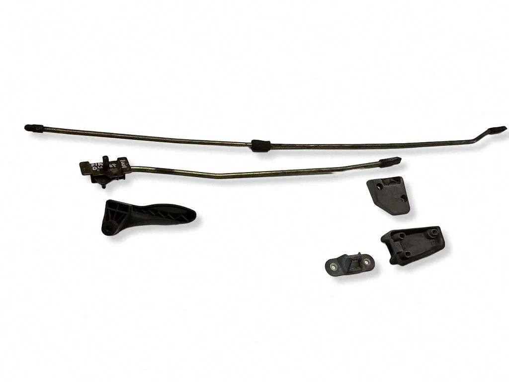 Rear door lock 06080