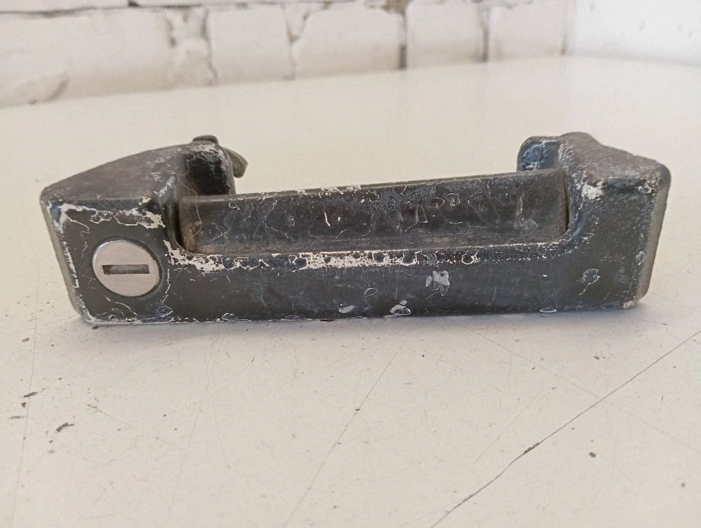 Sliding door exterior handle 701843704
