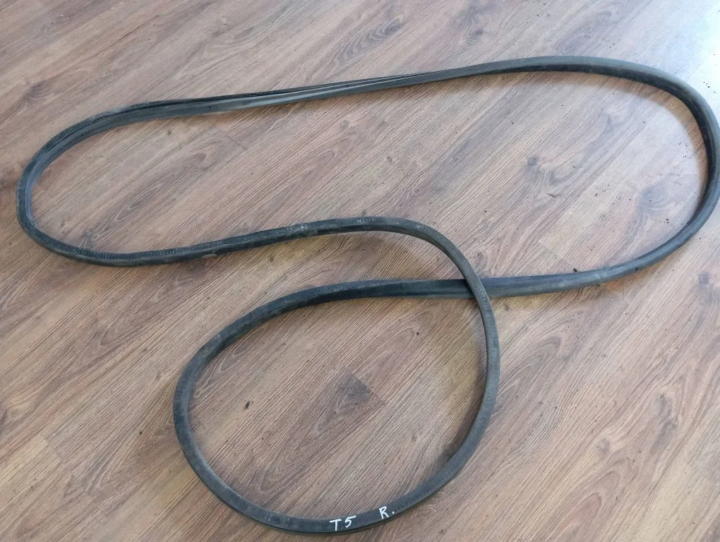 Slankiojančių durų sandarinimo guma (ant kėbulo)