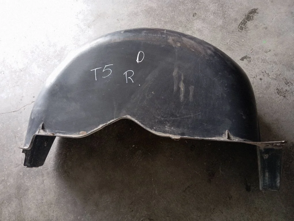 Rear arch fender liner splash guards 7H0810972